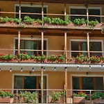 Hotel Saint Nedelya