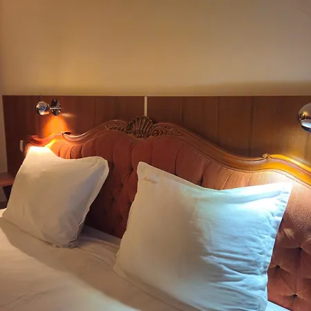 Szálloda Saint Nedelya 3*