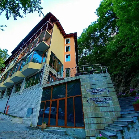 Saint Nedelya Szálloda Kolarovo
